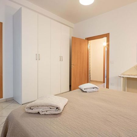 Nuovo Appartamento Beige Bari Ngoại thất bức ảnh