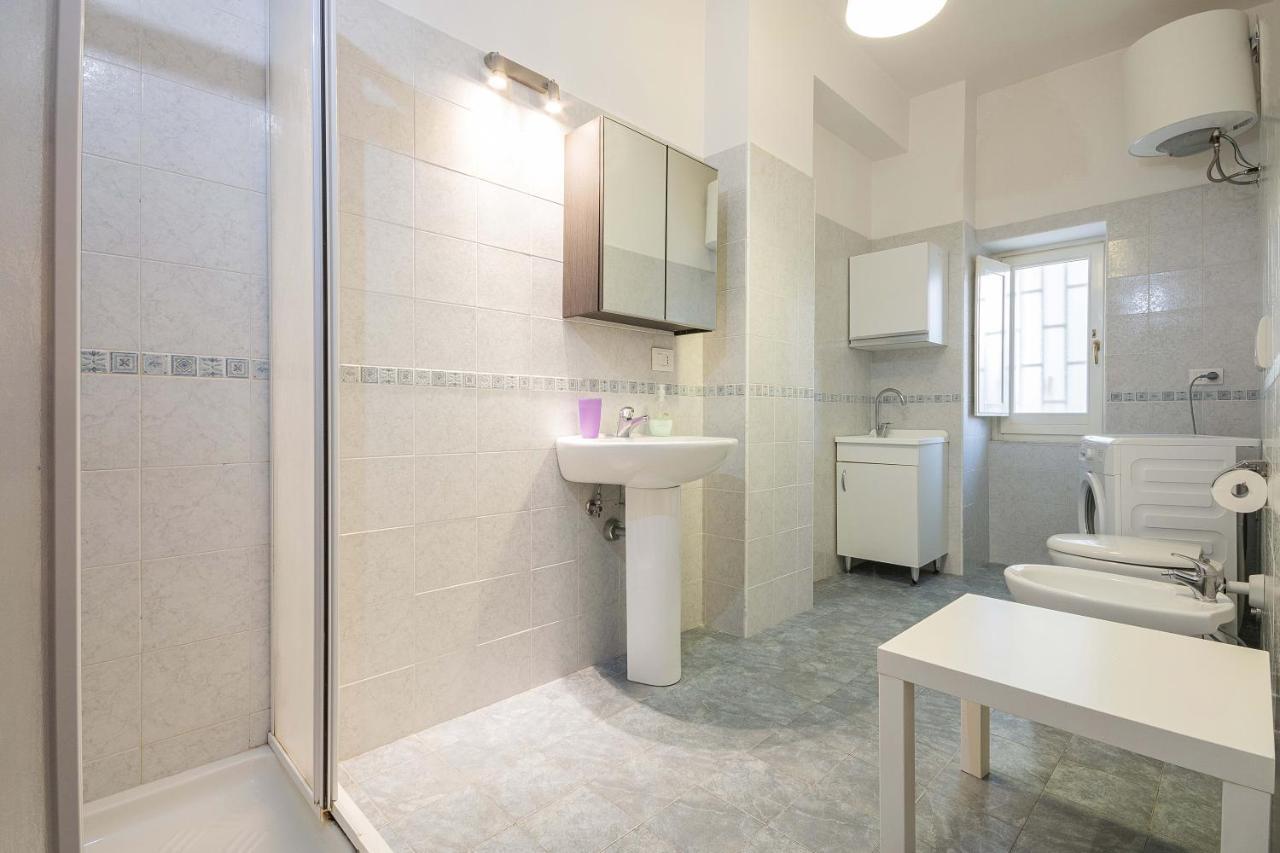 Nuovo Appartamento Beige Bari Ngoại thất bức ảnh